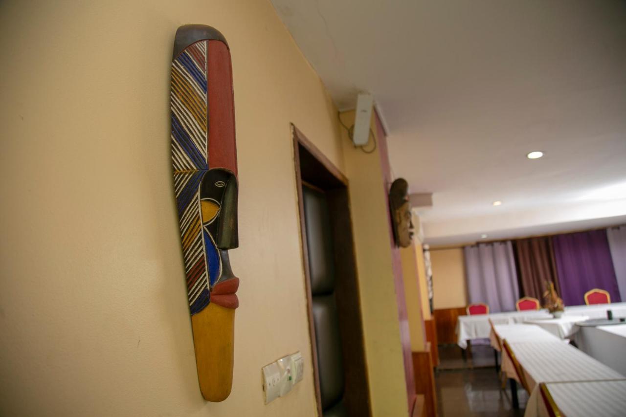Yaahot Hotel Yaoundé Kültér fotó