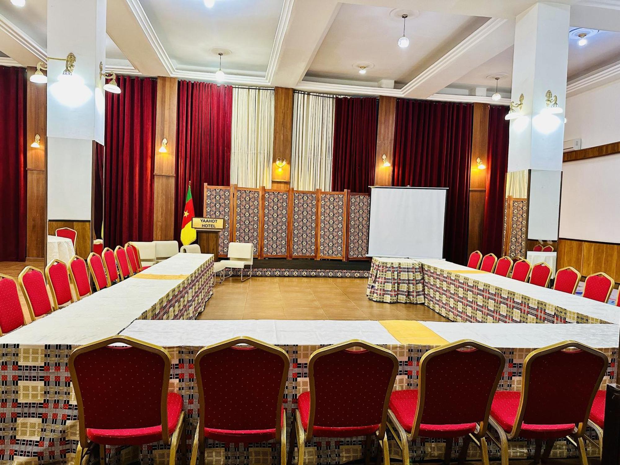 Yaahot Hotel Yaoundé Kültér fotó