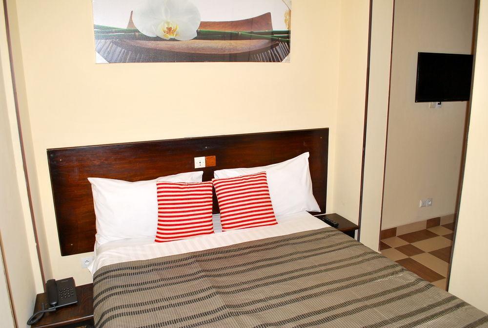 Yaahot Hotel Yaoundé Kültér fotó