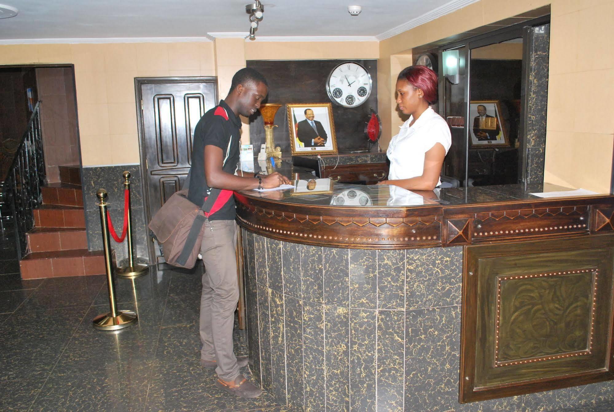 Yaahot Hotel Yaoundé Kültér fotó